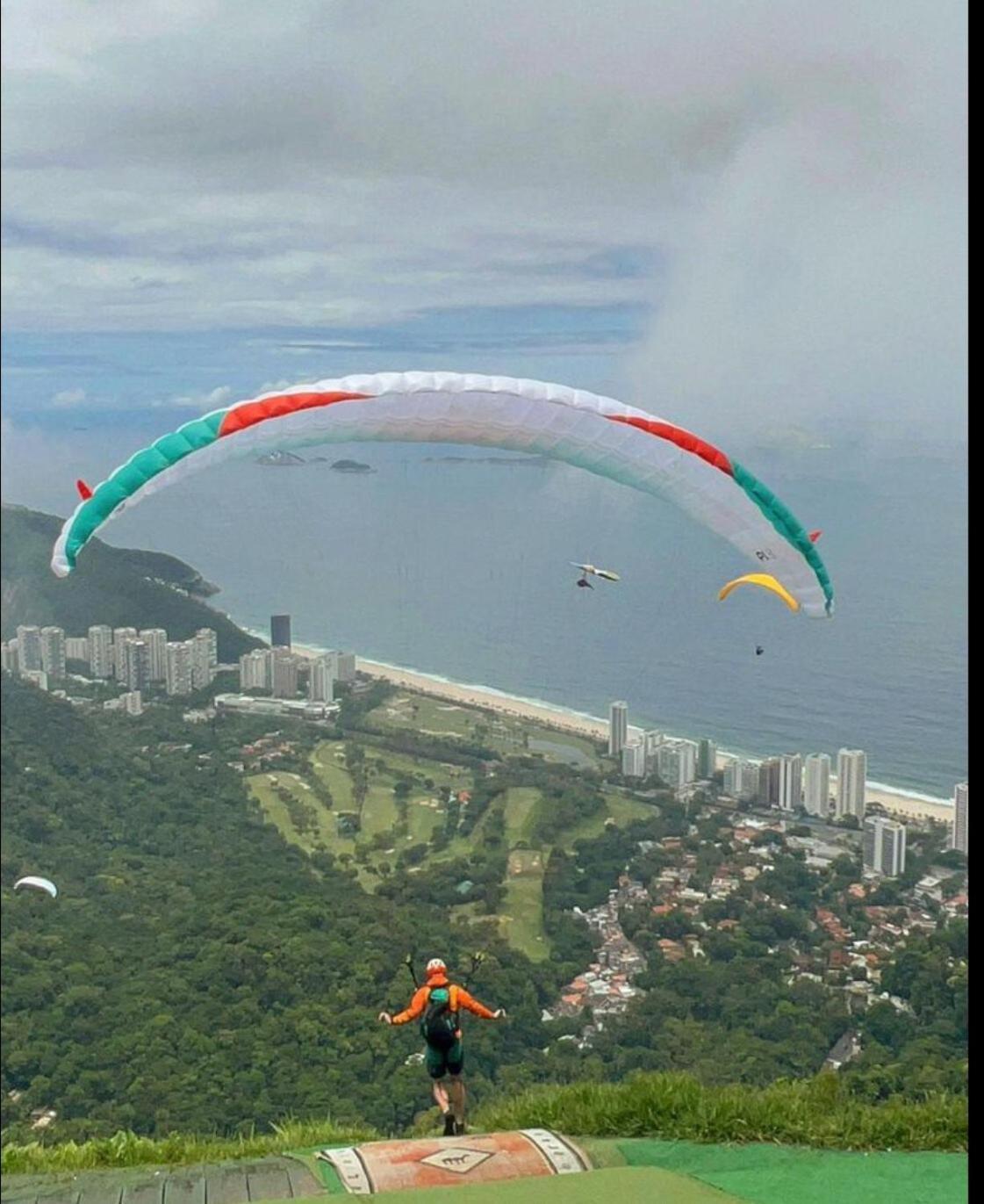 Otimo A 3 Minutos Da A S 41 Ap1001